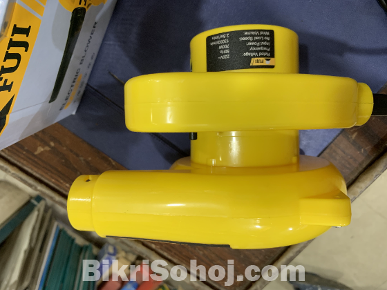 Electric dust blower machine